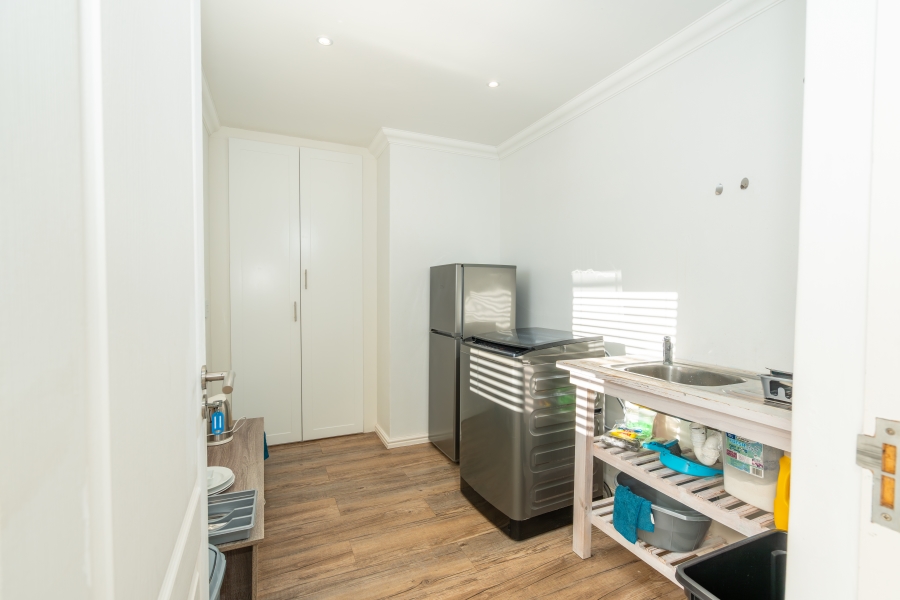 3 Bedroom Property for Sale in Blue Lagoon Western Cape